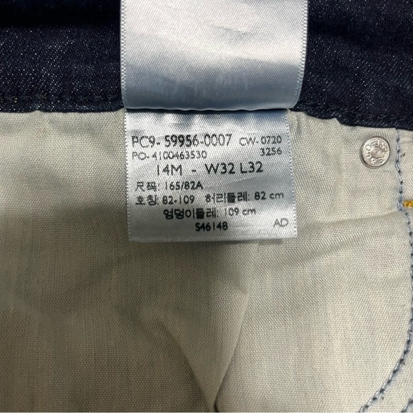 Signature Levi Strauss Mid Rise Straight Blue Jeans Sz 14M - Picture 6 of 9